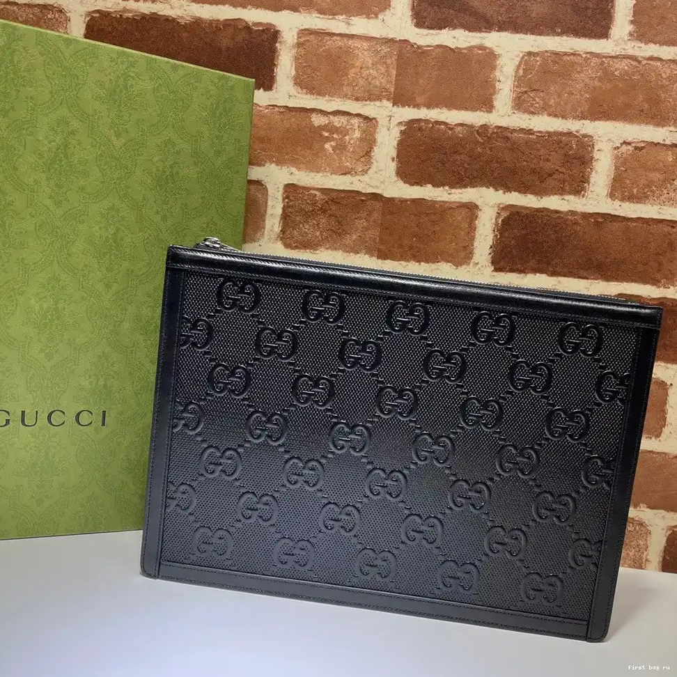 First bag ru GUCCI pouch GG embossed 0610